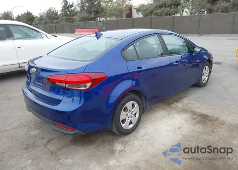 2017 Kia Forte Lx z USA, uszkodzony, nr VIN 3KPFK4A75HE098114